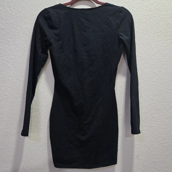 NWT Superdown Maris Deep V Mini Dress in Black Size S - Picture 7 of 12